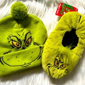 Grinch beanie and slippers, never worn